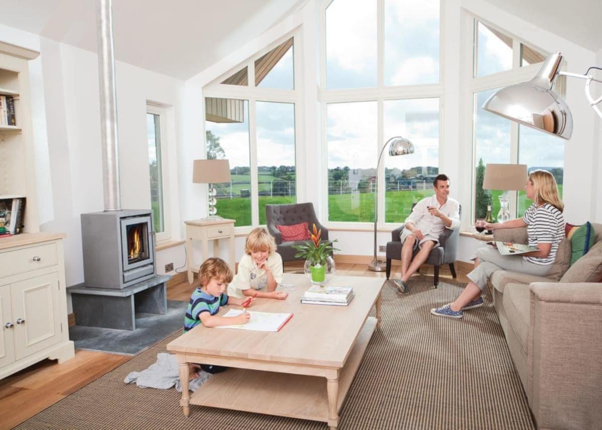 Swandown Lodges Chard Exterior foto