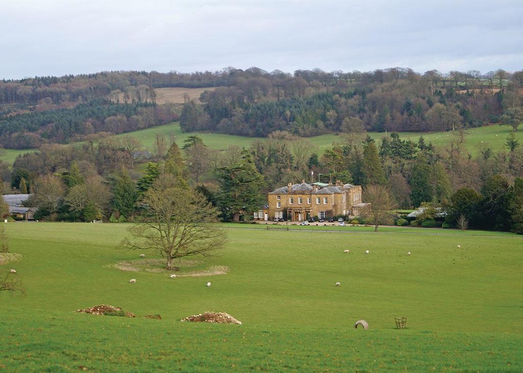 Swandown Lodges Chard Exterior foto